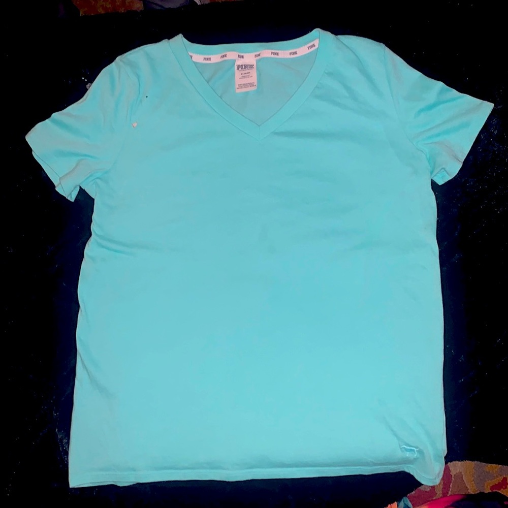 Women’s Medium Pink Victoria Secret Plain T-shirt